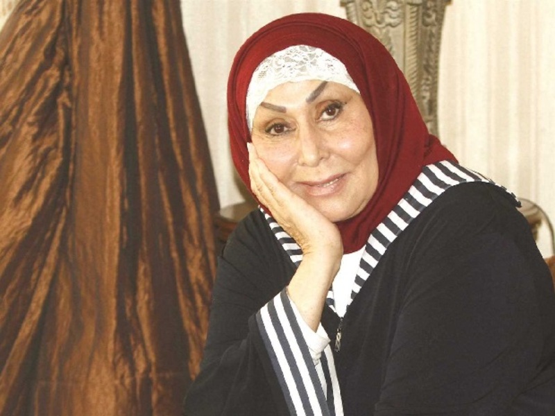 فيديو سهير البابلي تكشف عن عمرها الحقيقي وسر ارتدائها للحجاب